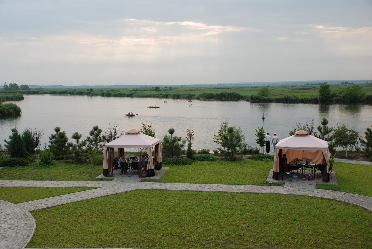 Ostrov River Club Novoselovka  Bagian luar foto